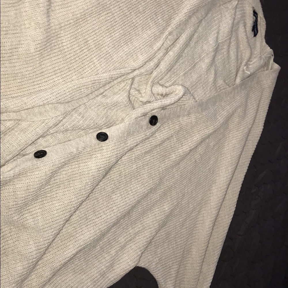 American Eagle sweater